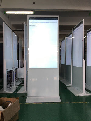 43 55 Inch Floor Standing Digital Signage Touchscreen For Advertising